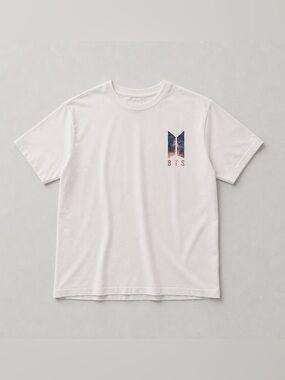 BTS “Love Yourself” Concert Series Short-Sleeve Tee  L